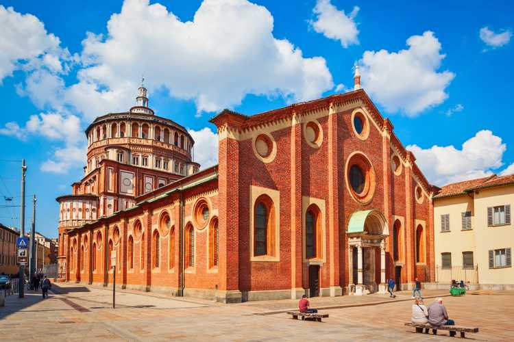 Scopri Milano con i tour panoramici ufficiali in autobus hop-on hop-off – Percorsi flessibili, monumenti iconici e viste mozzafiato nel 2026