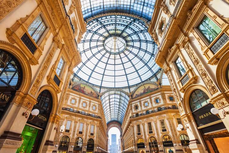 Tour turistici in autobus a Milano – Biglietti flessibili, percorsi multipli e attrazioni da non perdere nel 2025 Migliori tour turistici in bus hop-on hop-off a Milano, Italia – Monumenti principali, attrazioni famose e angoli nascosti nel 2025