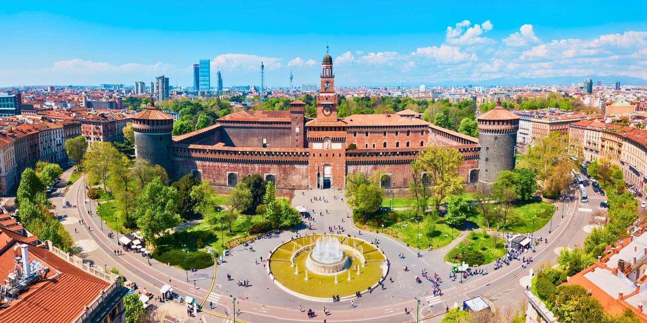 Tour in bus hop-on hop-off a Milano – Monumenti iconici, panorami della città e attrazioni da non perdere nel 2025 Tour turistici in autobus a Milano, Italia – Principali monumenti, attrazioni famose e tesori nascosti nel 2025